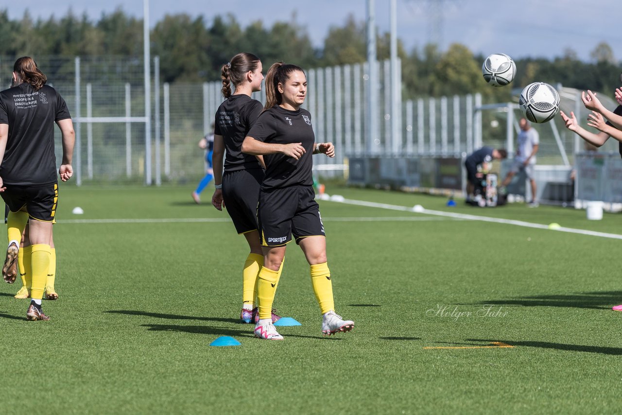 Bild 69 - Saisonstart Oberliga